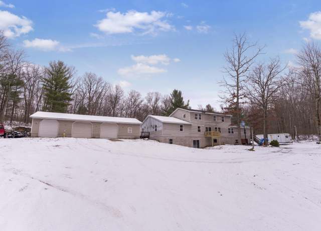 Property at 9078 N Ferris Ave, Bitely, MI 49309, 5 beds, 2 baths