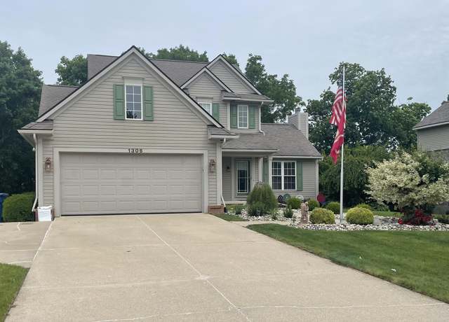 Property at 1306 Rosalie Dr, Fenton, MI 48430, 4 beds, 2.5 baths