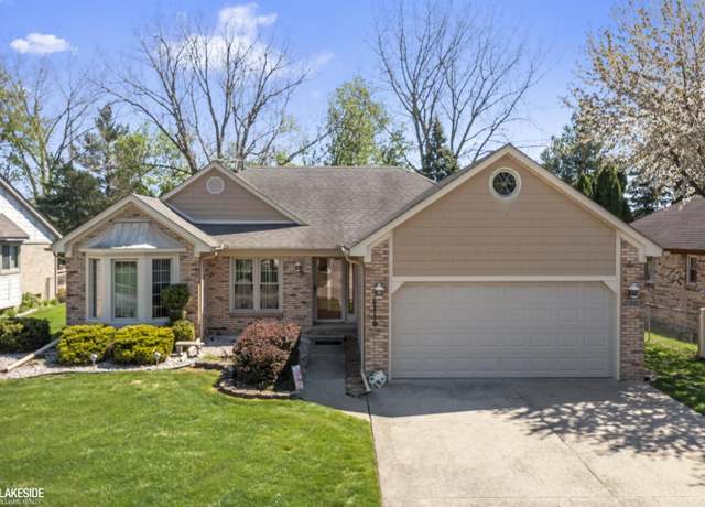 Property at 46718 Fox Run Dr, Macomb, MI 48044, 3 beds, 2 baths