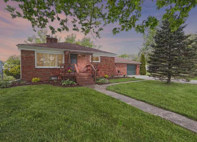 Property at 30 Connecticut St, Marysville, MI 48040, 2 beds, 2 baths