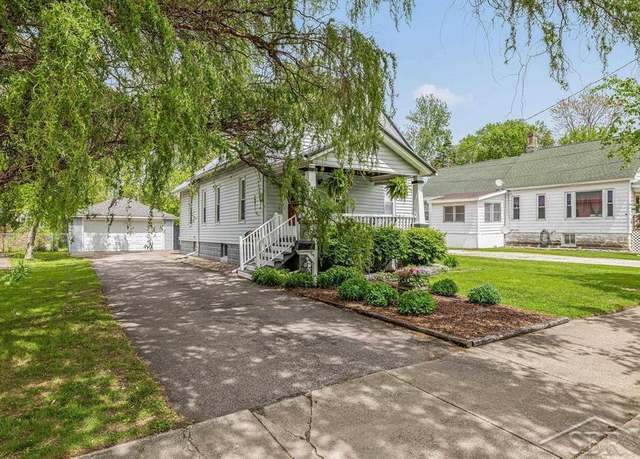 Property at 2121 4th St, Bay City, MI 48708, 3 beds, 2 baths