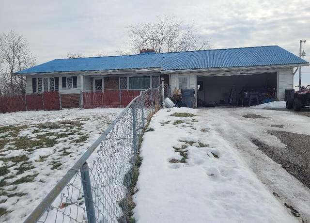Property at 40315 52nd Ave, Paw Paw, MI 49079, 4 beds, 2.5 baths