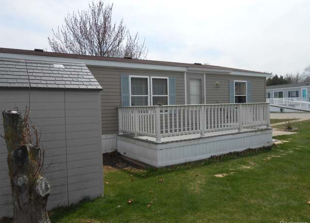 Property at 512 Pebble Ln, Port Sanilac, MI 48469, 3 beds, 2 baths