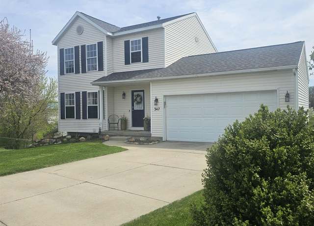 Property at 347 White Pine Ct, Belding, MI 48809, 3 beds, 2.5 baths