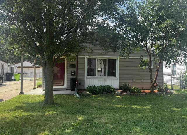 Property at 25323 Fern St, Roseville, MI 48066, 3 beds, 1.5 baths