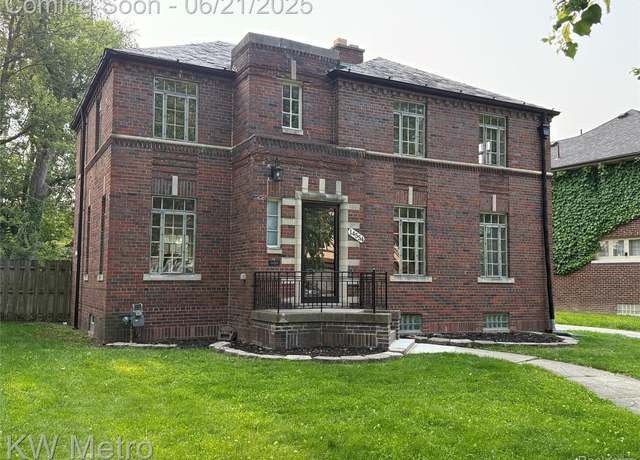 Property at 14554 Woodmont Woodmont Ave, Detroit, MI 48227, 4 beds, 1.5 baths