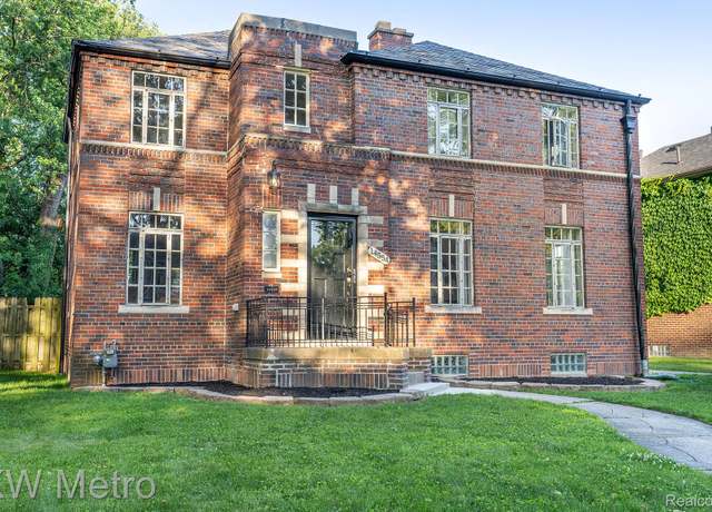 Property at 14554 Woodmont Woodmont Ave, Detroit, MI 48227, 4 beds, 1.5 baths