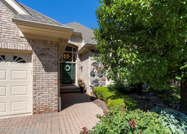 Property at 9407 Timberline Ct, Plymouth, MI 48170, 2 beds, 2.5 baths