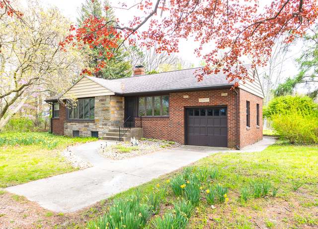 Property at 1359 Bell Ave, New Buffalo, MI 49117, 3 beds, 1.5 baths