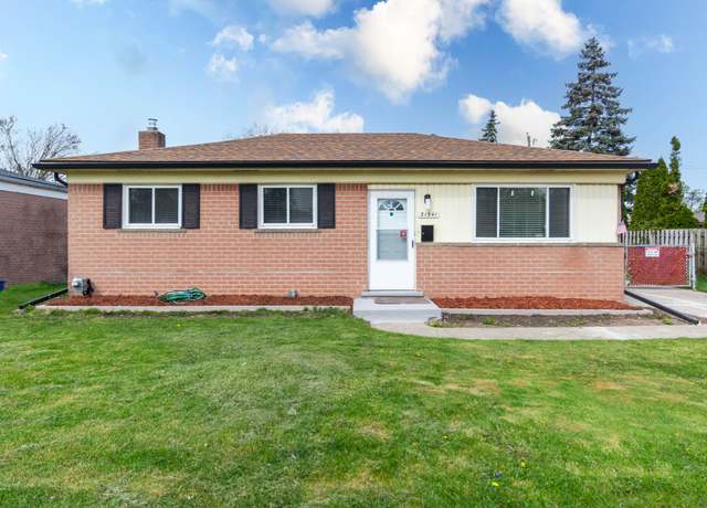 Property at 31341 Hayes Rd, Warren, MI 48088, 3 beds, 2 baths