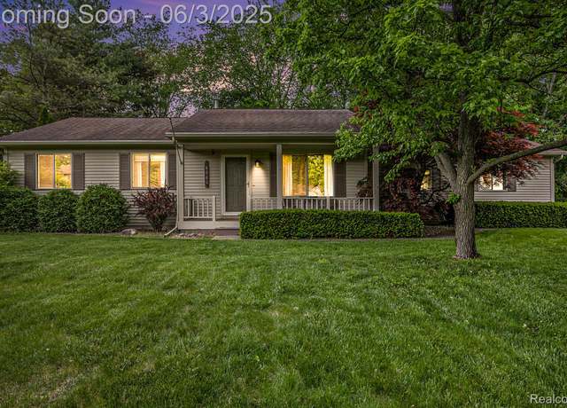 Property at 8061 Sandmar Ln, Davisburg, MI 48350, 3 beds, 1.5 baths
