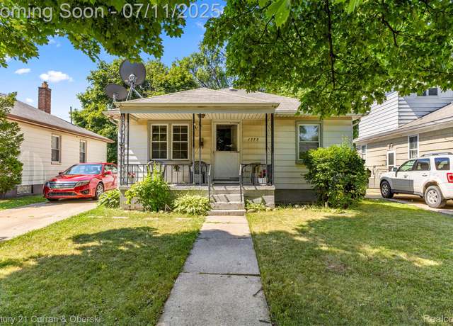 Property at 1773 Paris Ave, Lincoln Park, MI 48146, 2 beds, 1 bath