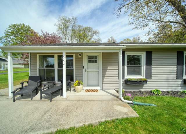 Property at 5541 Pleasant Valley Rd, Manitou Beach, MI 49253, 3 beds, 1 bath