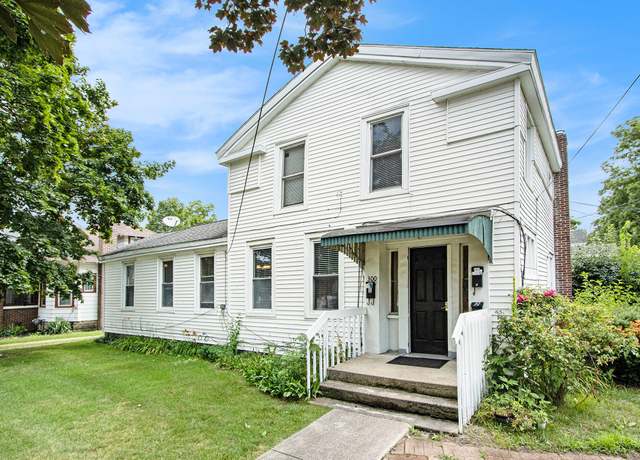 Property at 300 N Kalamazoo St, Paw Paw, MI 49079, 4 beds, 4 baths