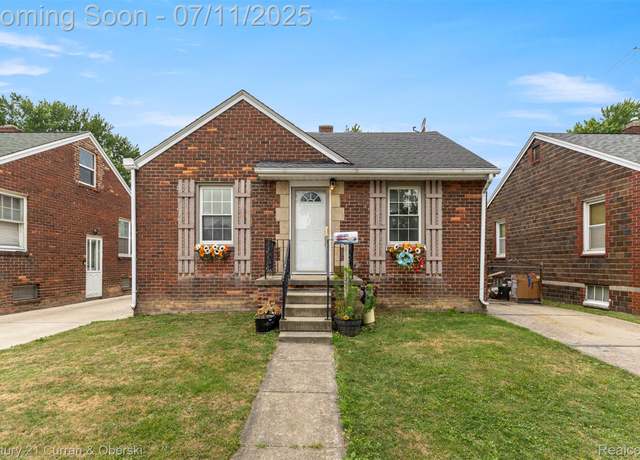 Property at 1253 Michigan Ave, Monroe, MI 48162, 2 beds, 1 bath