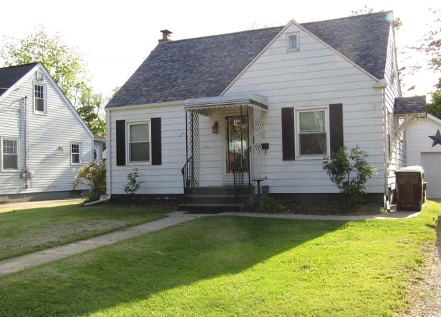 Property at 736 State St, Adrian, MI 49221, 3 beds, 1 bath