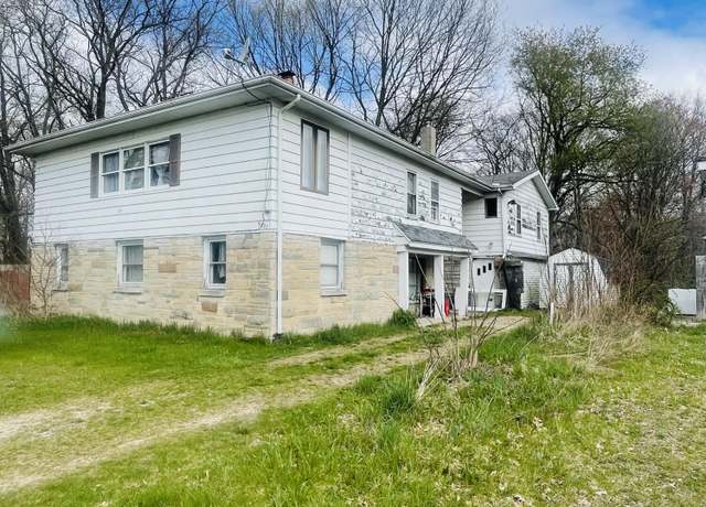 Property at 9527 E S Ave, Vicksburg, MI 49097, 7 beds, 3 baths