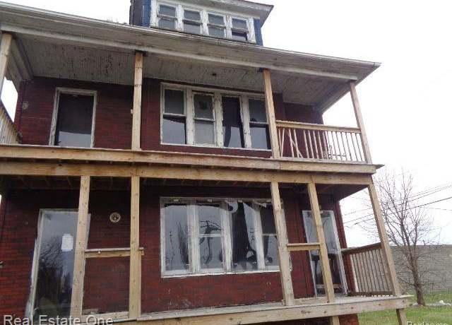Property at 8034 Georgia St, Detroit, MI 48213, 8 beds, 4 baths