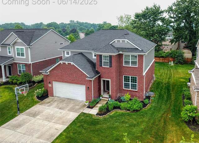 Property at 44343 Wilmington Dr, Canton, MI 48188, 4 beds, 2.5 baths