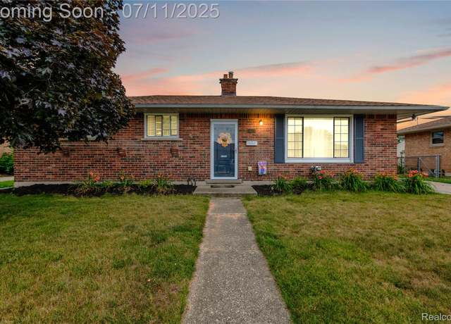 Property at 34019 Arrowhead St, Canton, MI 48185, 3 beds, 2 baths