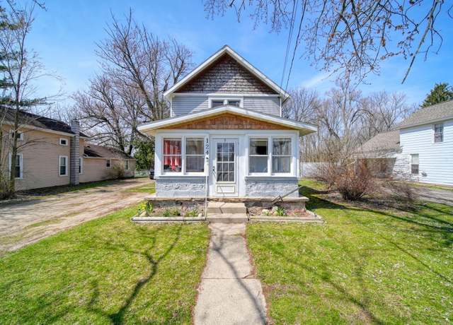 Property at 124 Broad St, Brooklyn, MI 49230, 3 beds, 1 bath