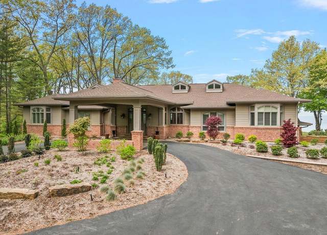 Property at 3175 Sundance Path, Stevensville, MI 49127, 4 beds, 5.5 baths