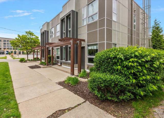 Property at 600 Douglas St NW Unit 620D, Grand Rapids, MI 49504, 2 beds, 2 baths