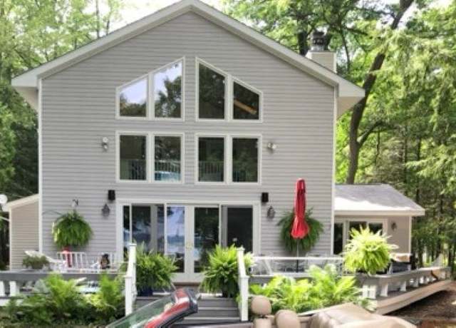 Property at 8666 Skegemog Point Rd, Williamsburg, MI 49690, 3 beds, 3 baths