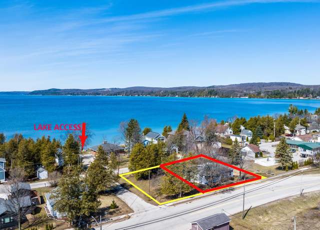 Property at 112 N Benzie Blvd, Beulah, MI 49617, 3 beds, 3 baths