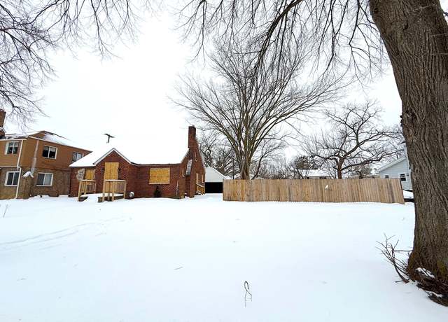 Property at 1629 Seminole St, Flint, MI 48503, 6 beds, 2 baths