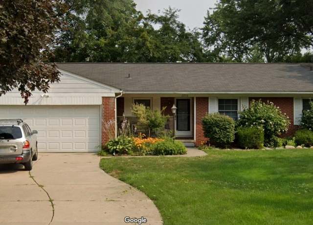 Property at 2570 Binbrooke Dr, Troy, MI 48084, 5 beds, 2.5 baths