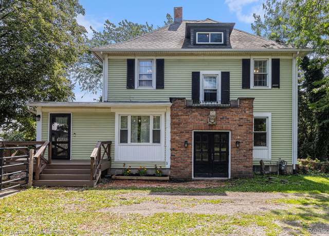 Property at 12214 Us Highway 223, Riga Township, MI 49276, 5 beds, 3 baths