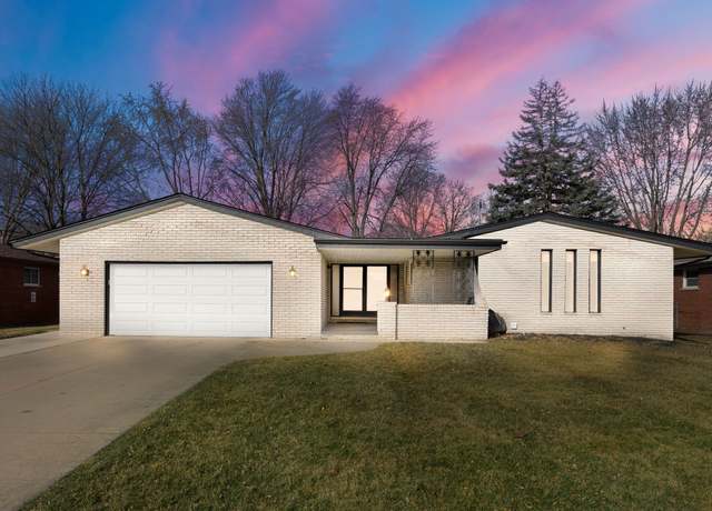 Property at 38233 Medville Dr, Sterling Heights, MI 48312, 4 beds, 3 baths