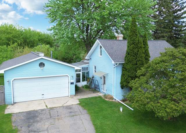 Property at 8107 E Bristol Rd, Davison, MI 48423, 3 beds, 1.5 baths