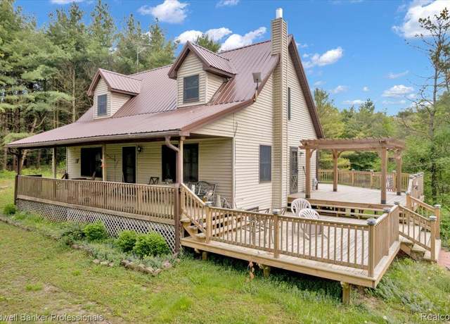 Property at 1361 Higley Rd, Lapeer, MI 48446, 4 beds, 2 baths