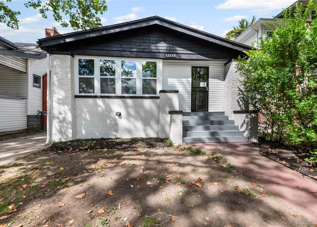 Property at 12257 Ilene St, Detroit, MI 48204, 3 beds, 2 baths