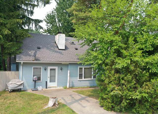 Property at 7955 Lakeshore Rd, Burtchville Township, MI 48059, 2 beds, 1 bath