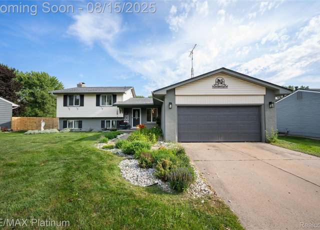 Property at 1329 Rollins St, Grand Blanc, MI 48439, 4 beds, 1.5 baths
