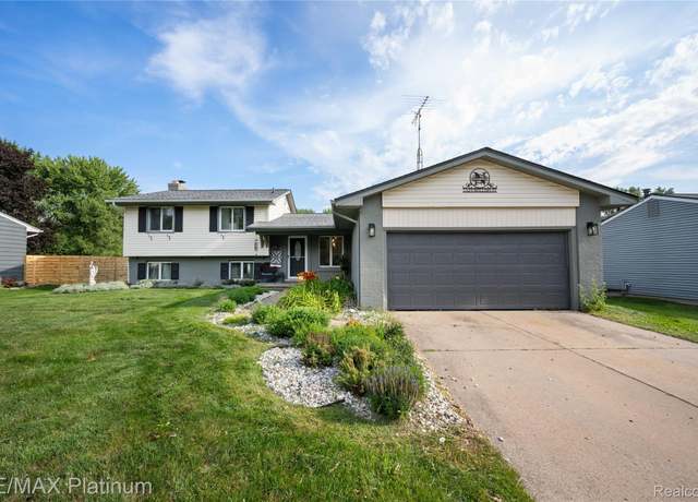 Property at 1329 Rollins St, Grand Blanc, MI 48439, 4 beds, 1.5 baths