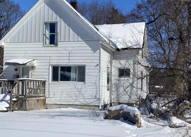 Property at 2610 S Jefferson Ave, Saginaw, MI 48601, 3 beds, 1 bath