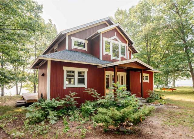 Property at 17470 Smokey Hollow Rd, Traverse City, MI 49686, 2 beds, 1 bath