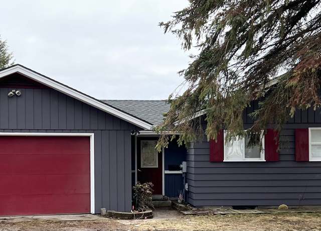 Property at 408 Groveland St, Boyne City, MI 49712, 2 beds, 2.5 baths
