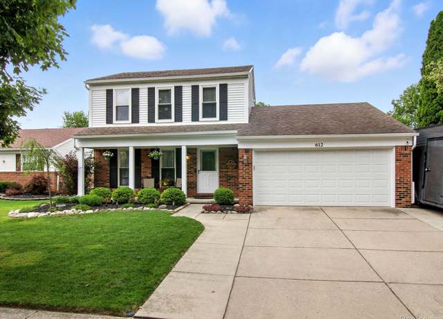 Property at 612 Bedford Dr, Westland, MI 48185, 3 beds, 1.5 baths