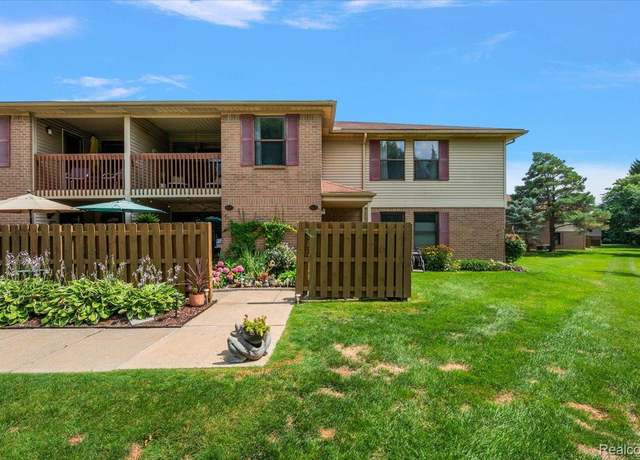 Property at 19227 Surrey Ln, Northville, MI 48167, 1 bed, 2 baths