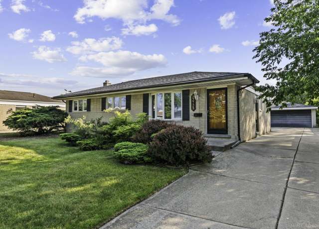 Property at 23729 Grove St, St Clair Shores, MI 48080, 3 beds, 1.5 baths