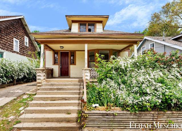 Property at 621 Olympia St SW, Grand Rapids, MI 49503, 2 beds, 1 bath
