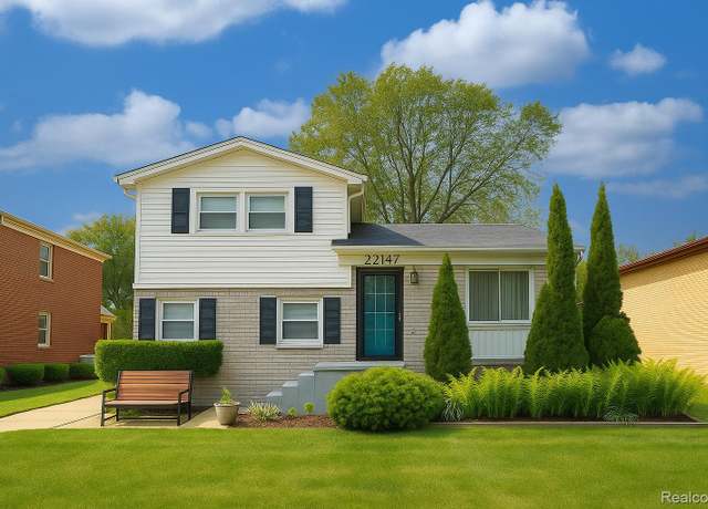 Property at 22147 Melrose Ct, Eastpointe, MI 48021, 3 beds, 1 bath