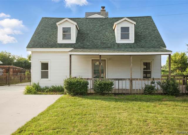 Property at 420 Wellsboro St, Walled Lake, MI 48390, 4 beds, 2 baths