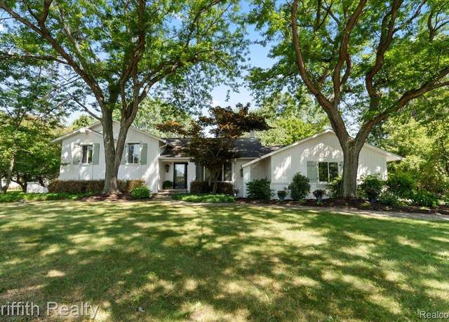 Property at 6531 Catalpa Dr, Genoa Township, MI 48116, 3 beds, 2.5 baths
