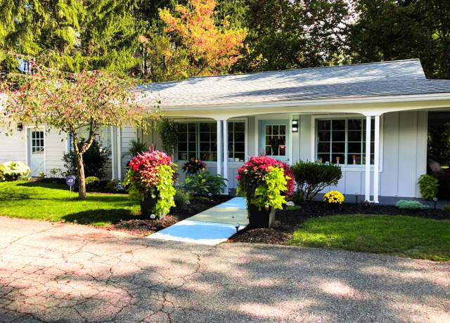 Property at 4491 S Jackson Rd, Jackson, MI 49201, 2 beds, 1 bath